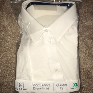 Short sleeve dress shirt